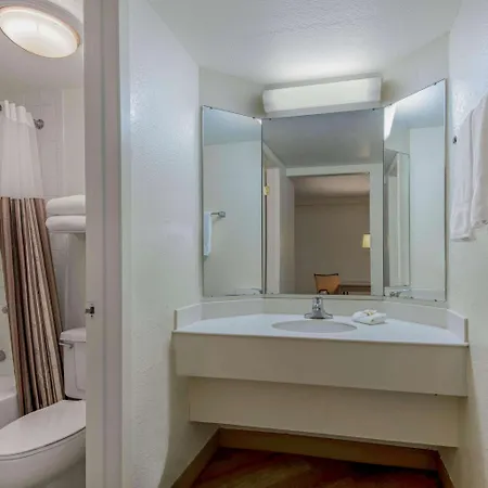 La Quinta Inn By Wyndham San Antonio I-35 N At Rittiman Rd Extérieur photo